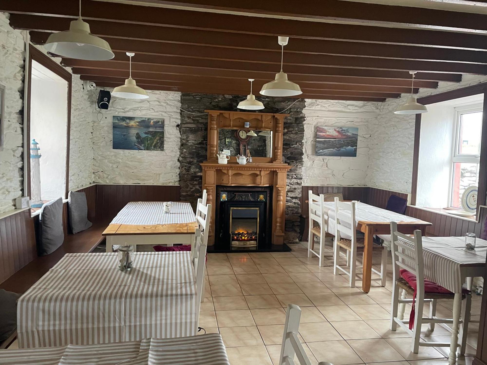 The Coastguard House @ Tigh T.P. Bed & Breakfast Ballydavid Exterior photo